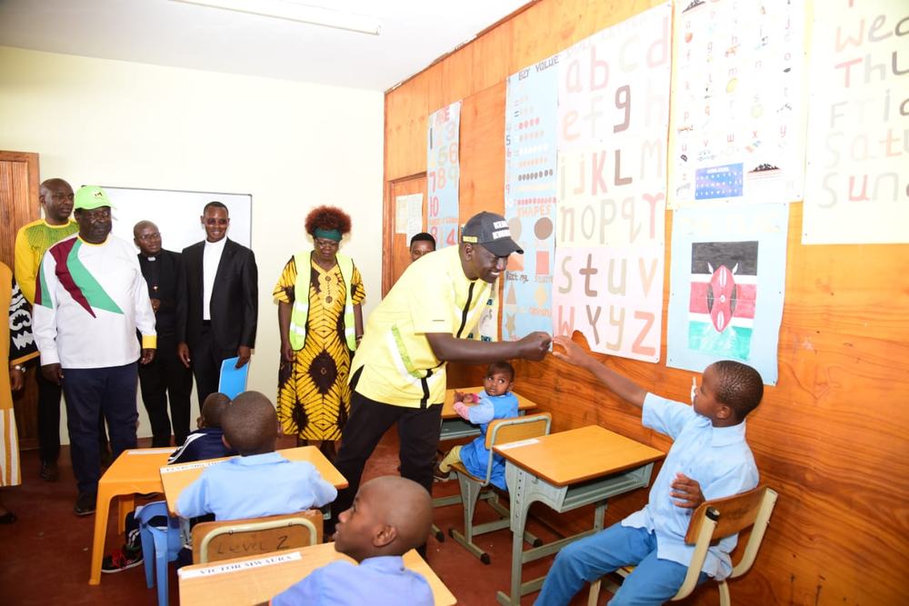 The Deputy President visits the Don Orione Centre at Kaburugi
