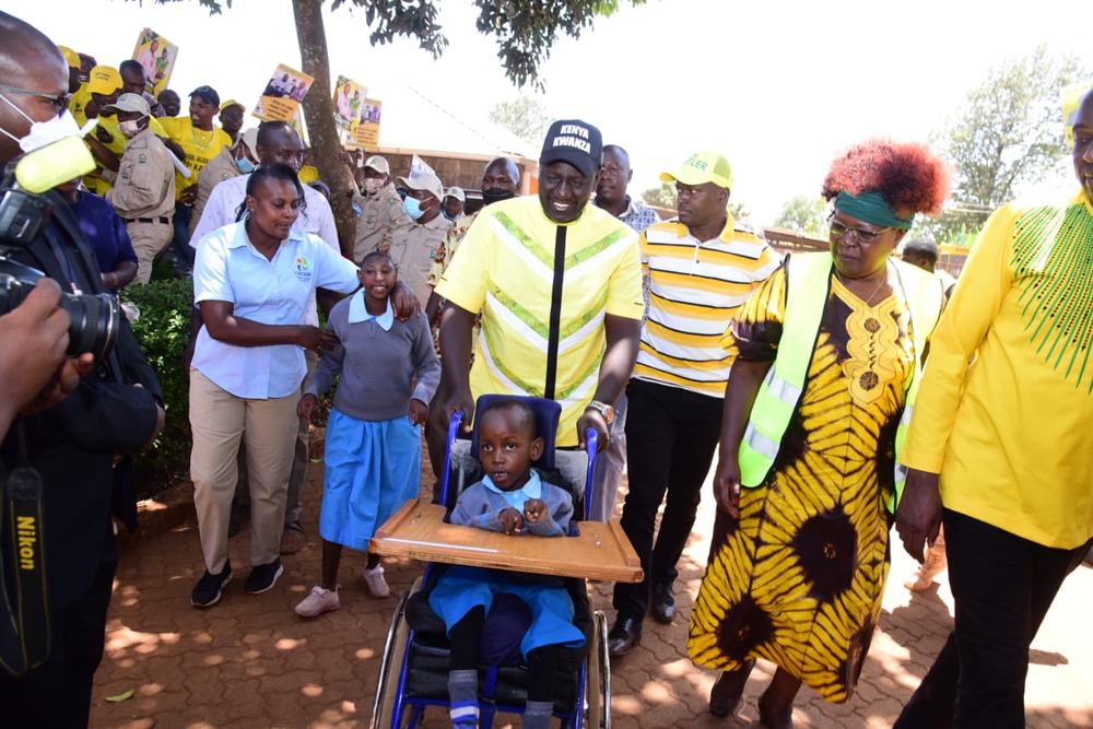 The Deputy President visits the Don Orione Centre at Kaburugi