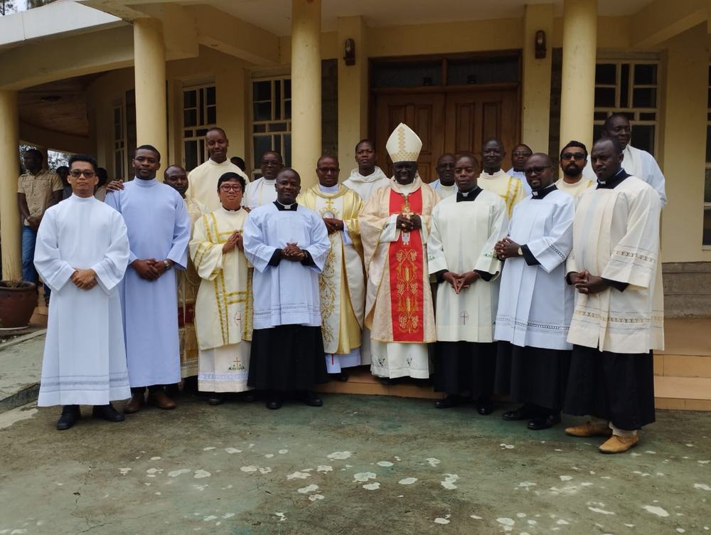 Archbishop Philip Anyolo institutes six brothers as readers and acolytes