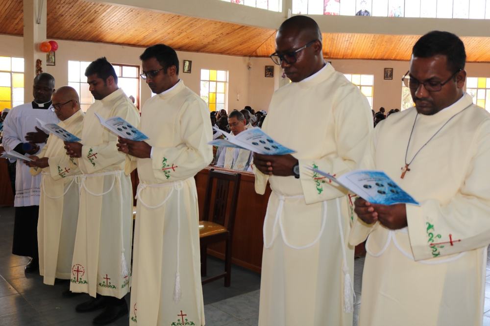 Five brothers ordained deacons at Kandisi